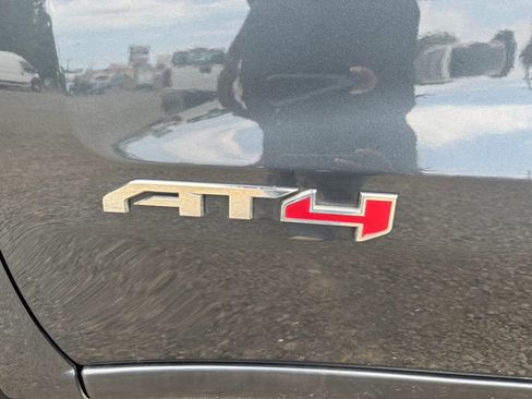 Used 2021 GMC Sierra 1500 AT4 w/ AT4 Value Package AWD/4WD image 3