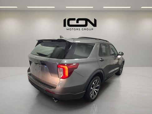 Used 2023 Ford Explorer ST-Line image 9