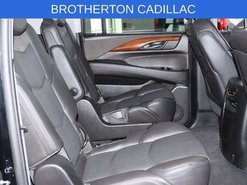 Used 2016 Cadillac Escalade ESV Premium AWD/4WD image 32
