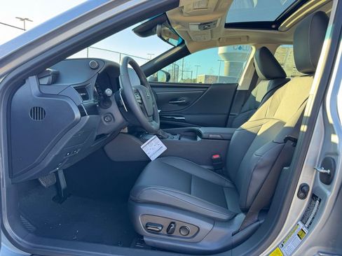 New 2025 Lexus ES 350 w/ Premium Package image 21