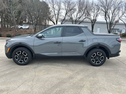 Used 2023 Hyundai Santa Cruz SEL image 2