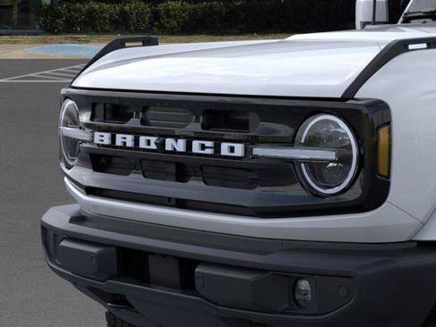 New 2026 Ford Bronco Outer Banks AWD/4WD image 19