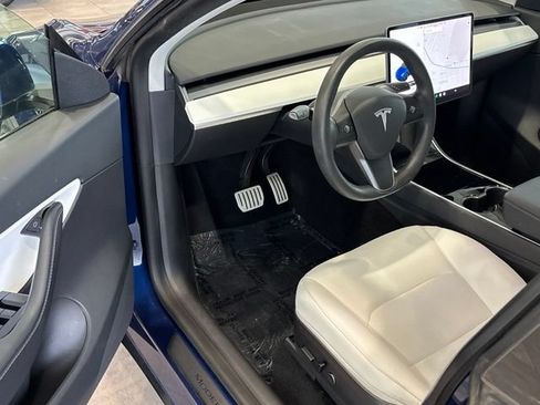 Used 2021 Tesla Model Y Performance AWD/4WD image 34