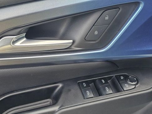 Used 2025 Chevrolet Equinox EV LT w/ Convenience Package FWD image 21
