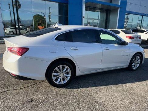 Used 2019 Chevrolet Malibu LT w/ Driver Confidence Package II image 4