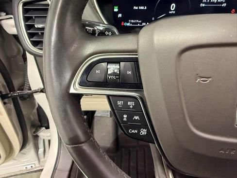 Used 2020 Lincoln Nautilus Reserve image 17