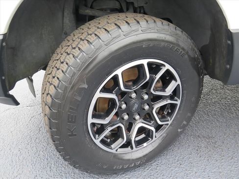 Used 2017 Ford Expedition EL XL image 18