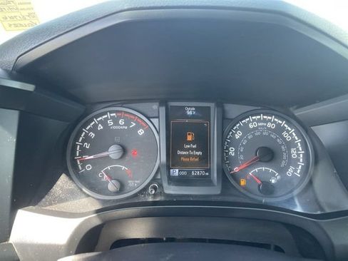 Used 2022 Toyota Tacoma SR AWD/4WD image 11