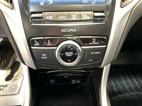 Used 2019 Acura TLX image 18
