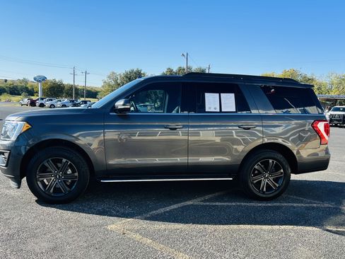 Used 2019 Ford Expedition XLT w/ Equipment Group 202A image 9