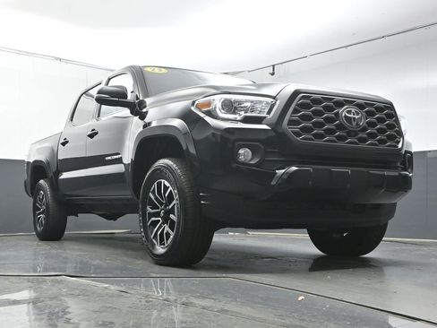Used 2023 Toyota Tacoma TRD Sport w/ Advanced Technology Package AWD/4WD image 29