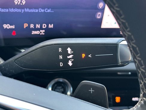 Used 2025 Buick Envision Preferred image 29