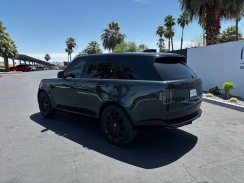 Used 2025 Land Rover Range Rover SE AWD/4WD image 7
