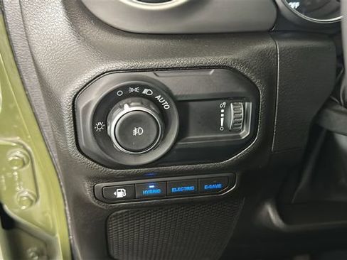 Used 2023 Jeep Wrangler Unlimited w/ Cold Weather Group AWD/4WD image 19