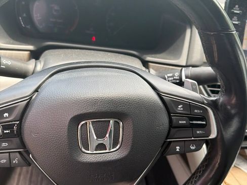 Used 2020 Honda Accord Touring image 43
