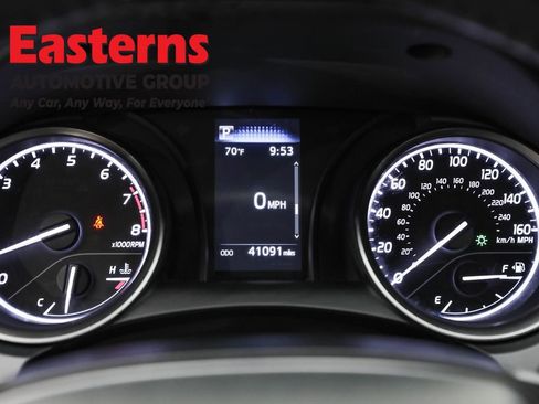 Used 2024 Toyota Camry SE image 17