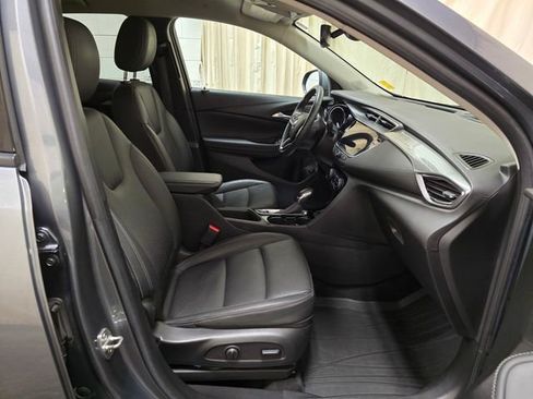 Used 2022 Buick Encore GX Essence AWD/4WD image 34