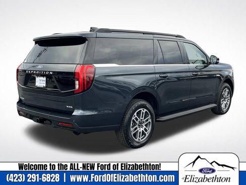 New 2025 Ford Expedition Max Active image 3