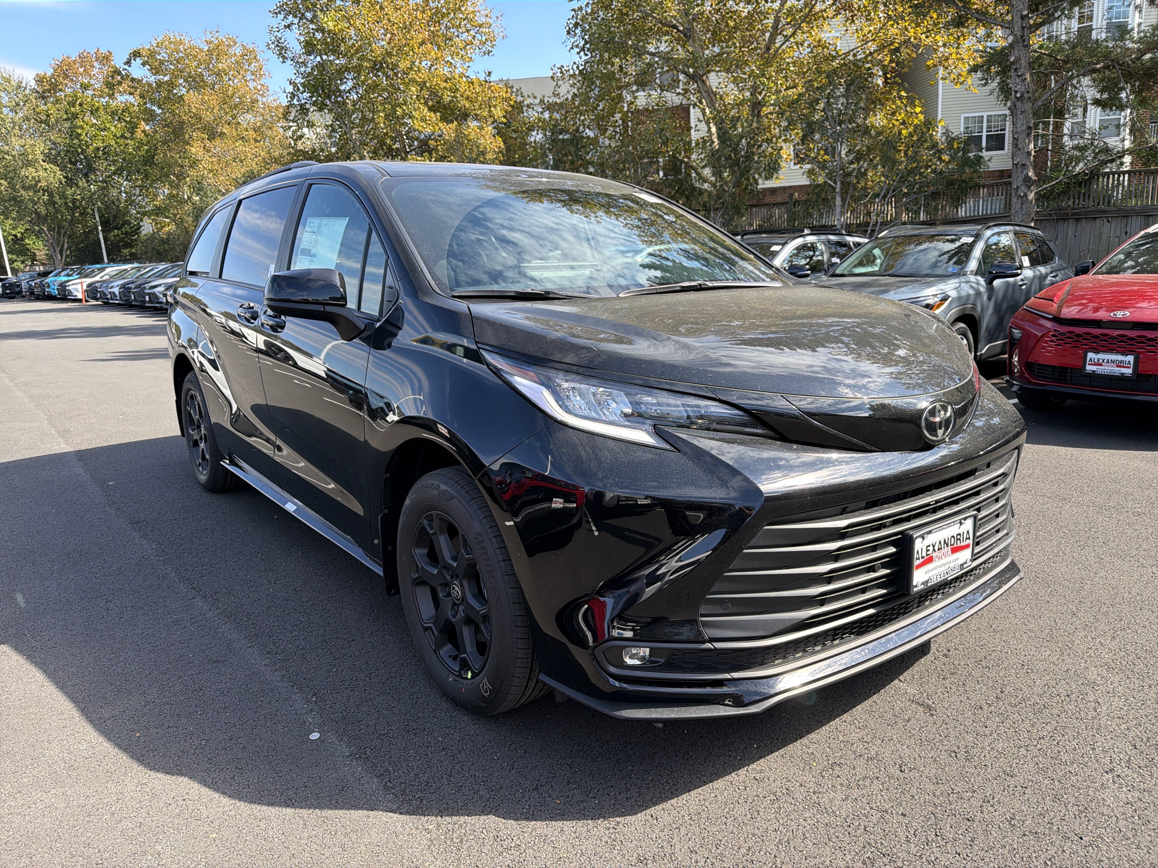 New 2026 Toyota Sienna XLE Woodland Edition AWD/4WD image 3