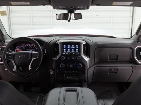 Used 2019 Chevrolet Silverado 1500 LT Trail Boss AWD/4WD image 31