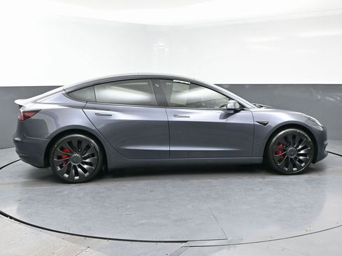 Used 2022 Tesla Model 3 Performance image 7
