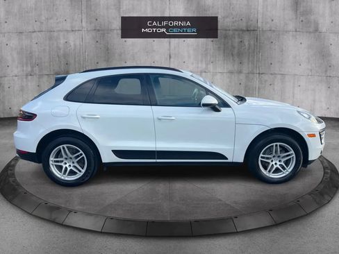 Used 2018 Porsche Macan Sport Edition AWD/4WD image 4