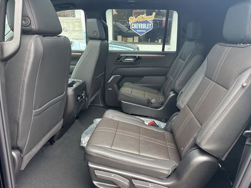 New 2026 Chevrolet Suburban High Country w/ Sun And Tow Package image 32