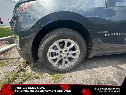 Used 2019 Chevrolet Equinox LT w/ Driver Convenience Package FWD image 4