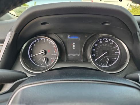 Used 2024 Toyota Camry SE FWD image 16