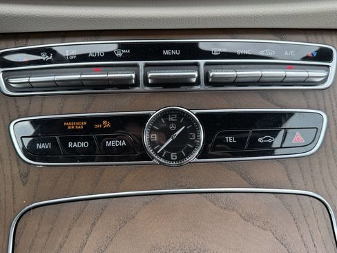 Used 2019 Mercedes-Benz E 450 4MATIC Wagon image 23