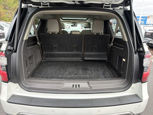 Used 2021 Ford Expedition Max Limited AWD/4WD image 34