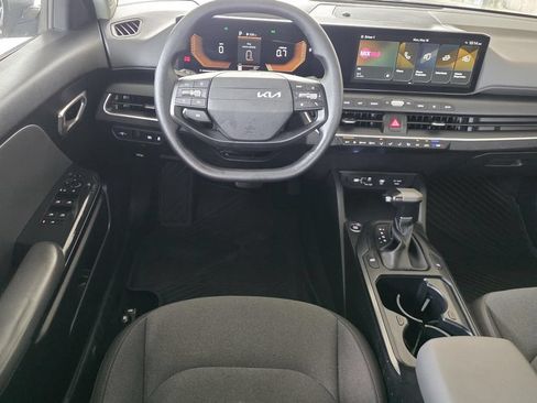 Used 2025 Kia K4 FWD image 10