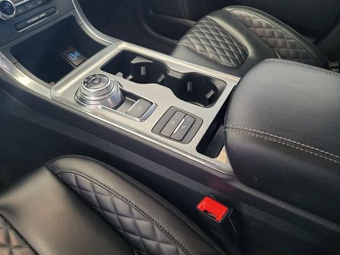 Used 2024 Ford Edge Titanium image 26