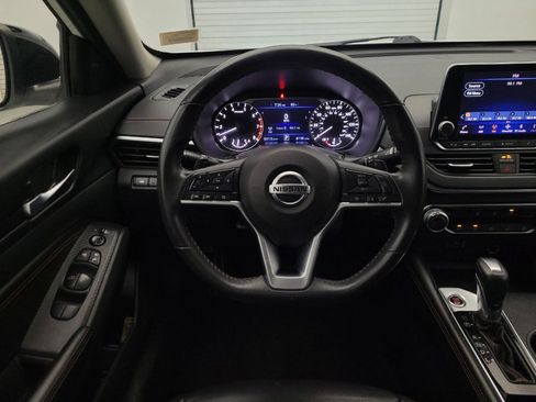 Used 2022 Nissan Altima 2.5 SR FWD image 22