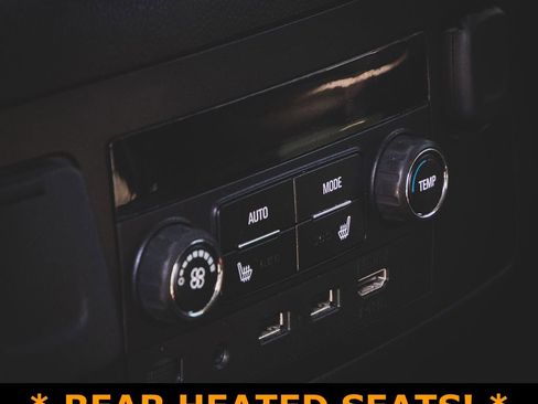 Used 2018 GMC Yukon XL SLT w/ Open Road Package image 9