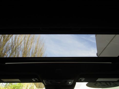 Certified 2025 Toyota 4Runner TRD Off-Road Premium image 30