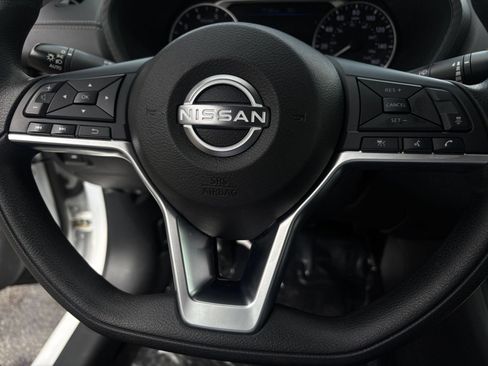 Used 2025 Nissan Sentra SV FWD image 22