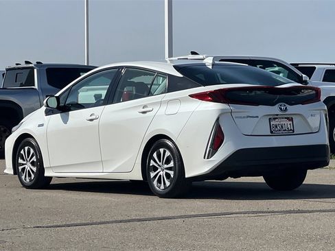 Certified 2020 Toyota Prius Prime XLE w/ Carpet Mat Package image 7