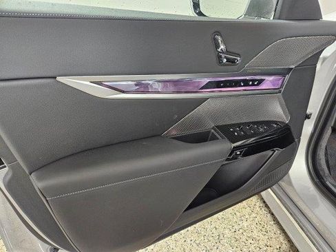 New 2024 BMW i7 eDrive50 image 9