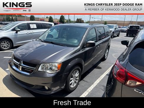 Used 2019 Dodge Grand Caravan SXT FWD image 1