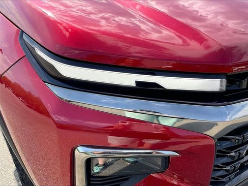 Used 2025 Chevrolet Traverse Z71 w/ Enhanced Driving Package AWD/4WD image 31