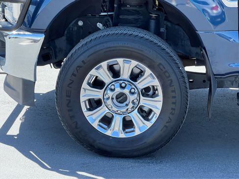 Used 2019 Ford F350 XLT w/ XLT Premium Package AWD/4WD image 13
