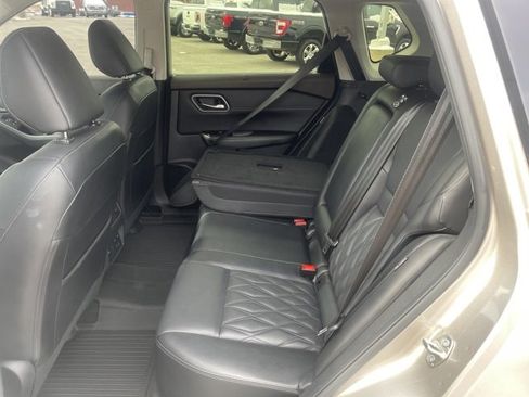 Used 2023 Nissan Rogue Platinum w/ Platinum Premium Package image 60