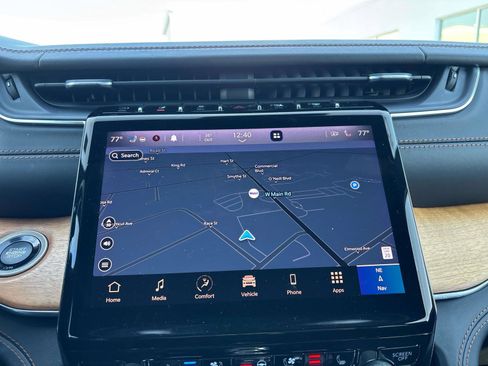 Certified 2021 Jeep Grand Cherokee L Summit image 22