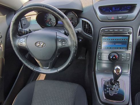 Used 2012 Hyundai Genesis 2.0T RWD image 15