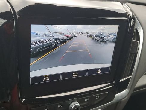 Certified 2023 Chevrolet Traverse LT image 26