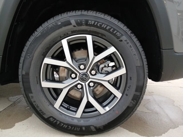 New 2027 Jeep Grand Cherokee Laredo X AWD/4WD image 36