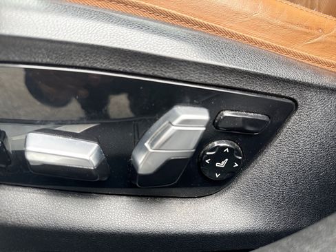 Used 2018 BMW 750i xDrive AWD/4WD image 14