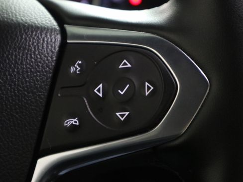 Used 2023 Chevrolet Traverse LT FWD image 30