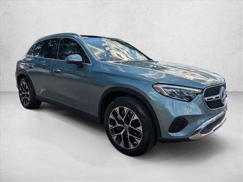 Certified 2025 Mercedes-Benz GLC 350e GLC 350e image 4